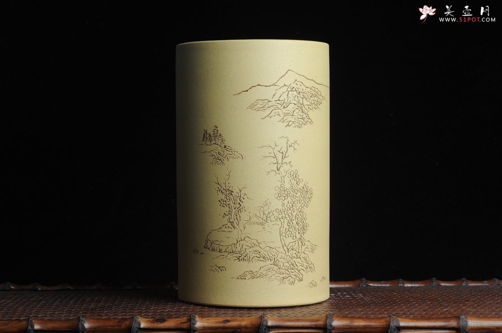 紫砂壶图片：美筒特惠 精品山水高帽笔筒五式  老师不打草稿直接空刻 一气呵成 - 紫砂壶信息网