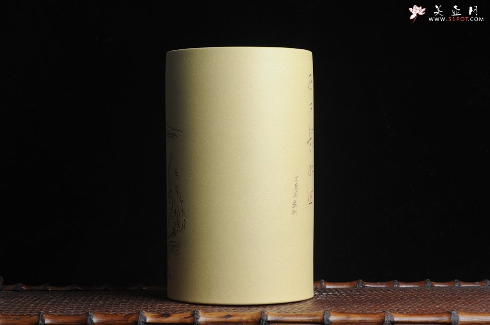 紫砂壶图片：美筒特惠 精品山水高帽笔筒二式 一曲新词酒一杯 老师不打草稿直接空刻 一气呵成  - 紫砂壶信息网