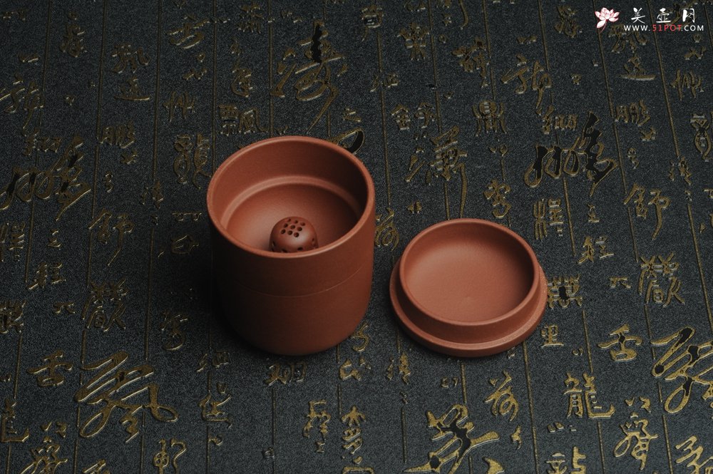 紫砂壶图片：美杯特惠 便携式办公旅行杯 泥料和做工超好 高8.5cm直径6.5cm - 紫砂壶信息网