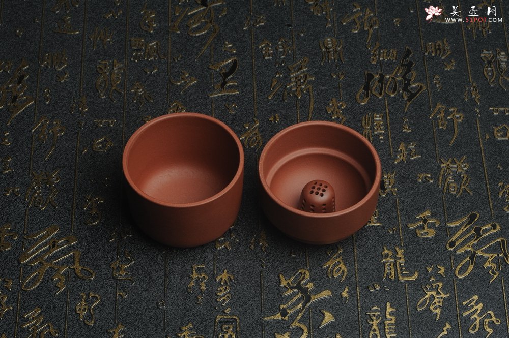 紫砂壶图片：美杯特惠 便携式办公旅行杯 泥料和做工超好 高8.5cm直径6.5cm - 紫砂壶信息网