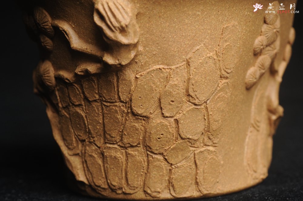 紫砂壶图片：美杯特惠 精致全手工松桩杯 - 紫砂壶信息网