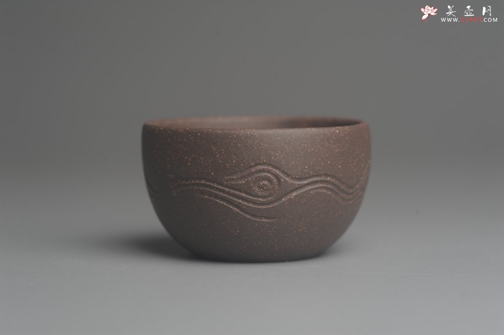 紫砂壶图片：美壶特惠 优质青灰段泥精致行云流水套组 一壶（180cc）二杯一醒茶罐（280cc） - 紫砂壶信息网