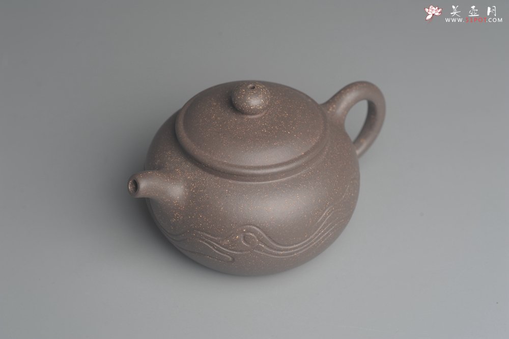 紫砂壶图片：美壶特惠 优质青灰段泥精致行云流水套组 一壶（180cc）二杯一醒茶罐（280cc） - 紫砂壶信息网