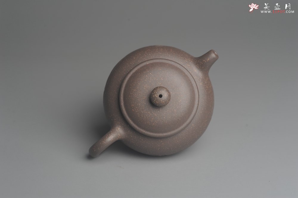 紫砂壶图片：美壶特惠 优质青灰段泥精致行云流水套组 一壶（180cc）二杯一醒茶罐（280cc） - 紫砂壶信息网