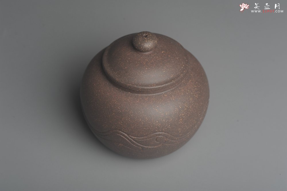 紫砂壶图片：美壶特惠 优质青灰段泥精致行云流水套组 一壶（180cc）二杯一醒茶罐（280cc） - 紫砂壶信息网