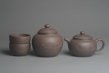 美壶特惠 优质青灰段泥精致行云流水套组 一壶（180cc）二杯一醒茶罐（280cc） - 紫砂壶信息网