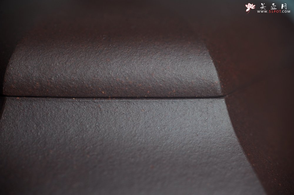 紫砂壶图片：美壶特惠 潜力股凌晨老师 精致紫泥全手工六方君德壶 期待与您结缘 - 紫砂壶信息网