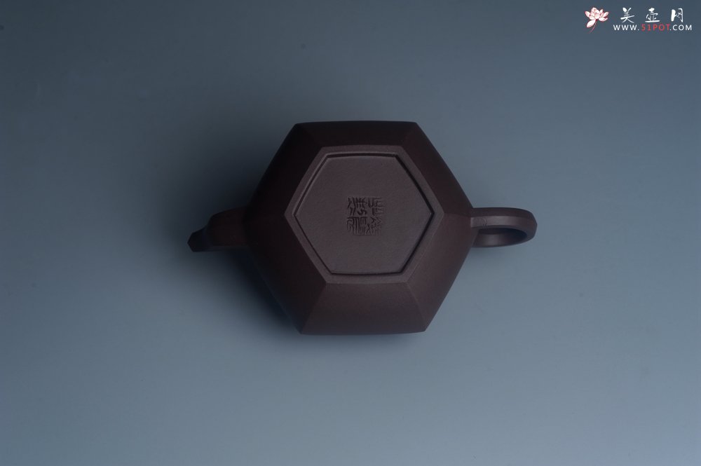 紫砂壶图片：美壶特惠 潜力股凌晨老师 精致紫泥全手工六方君德壶 期待与您结缘 - 紫砂壶信息网