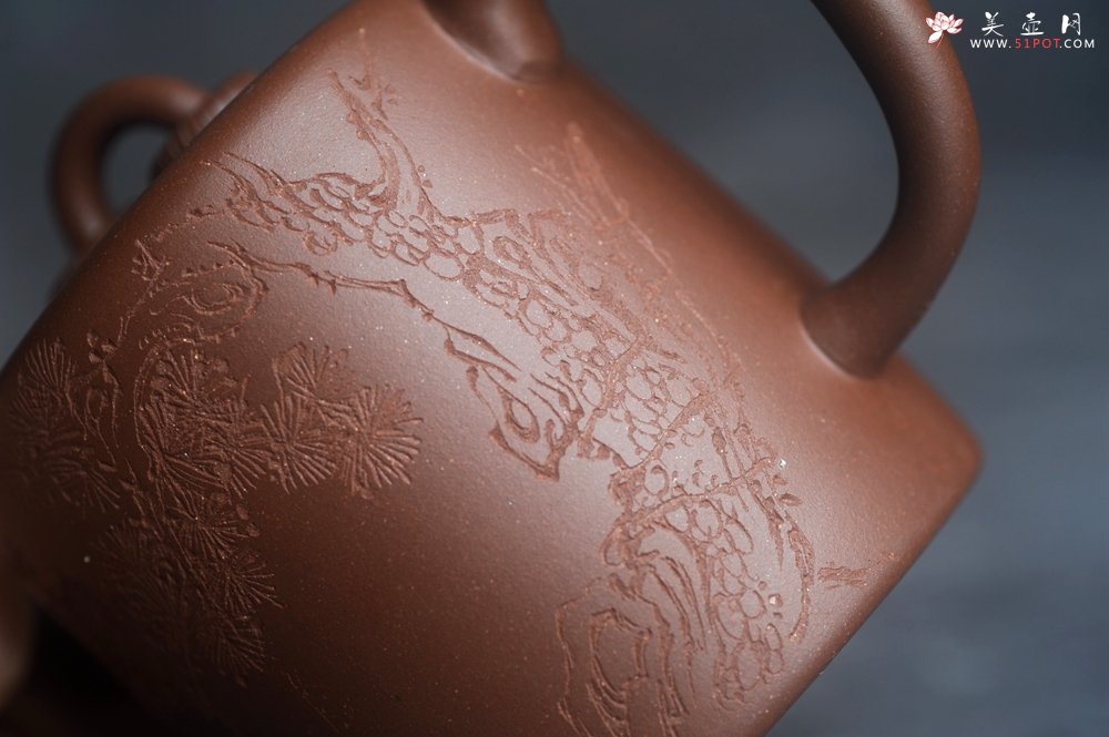 紫砂壶图片：美壶特惠 潜力股王静然 优质文革紫泥双圈壶 君子风 装饰文雅 - 紫砂壶信息网