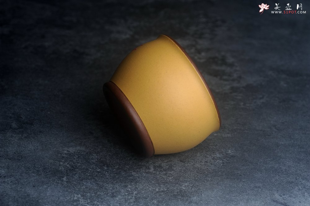 紫砂壶图片：美美杯特惠 精致花鸟紫砂杯 紫泥粉黄金段泥主人杯 茶杯 特文气 - 紫砂壶信息网