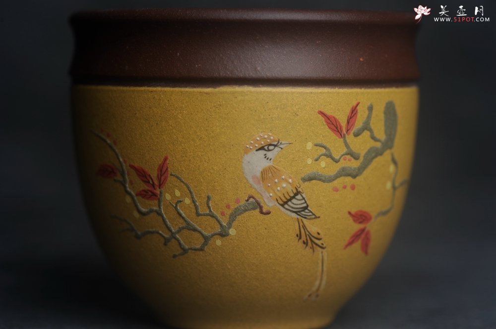 紫砂壶图片：美美杯特惠 精致花鸟紫砂杯 紫泥粉黄金段泥主人杯 茶杯 特文气 - 紫砂壶信息网