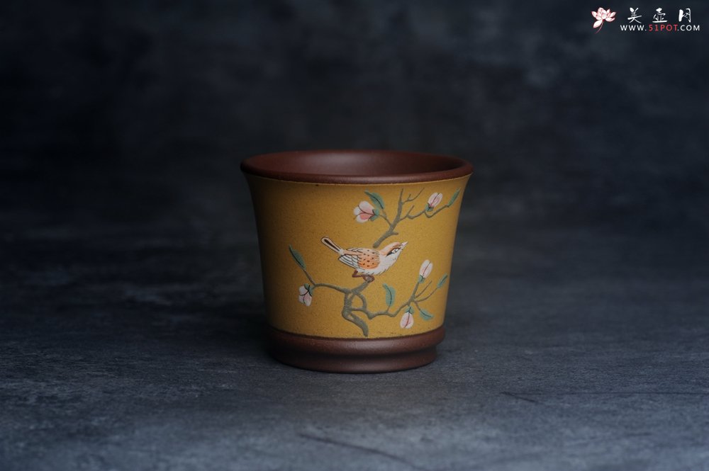 紫砂壶图片：美美杯特惠 精致花鸟紫砂杯 紫泥粉黄金段泥主人杯 茶杯 特文气 - 紫砂壶信息网