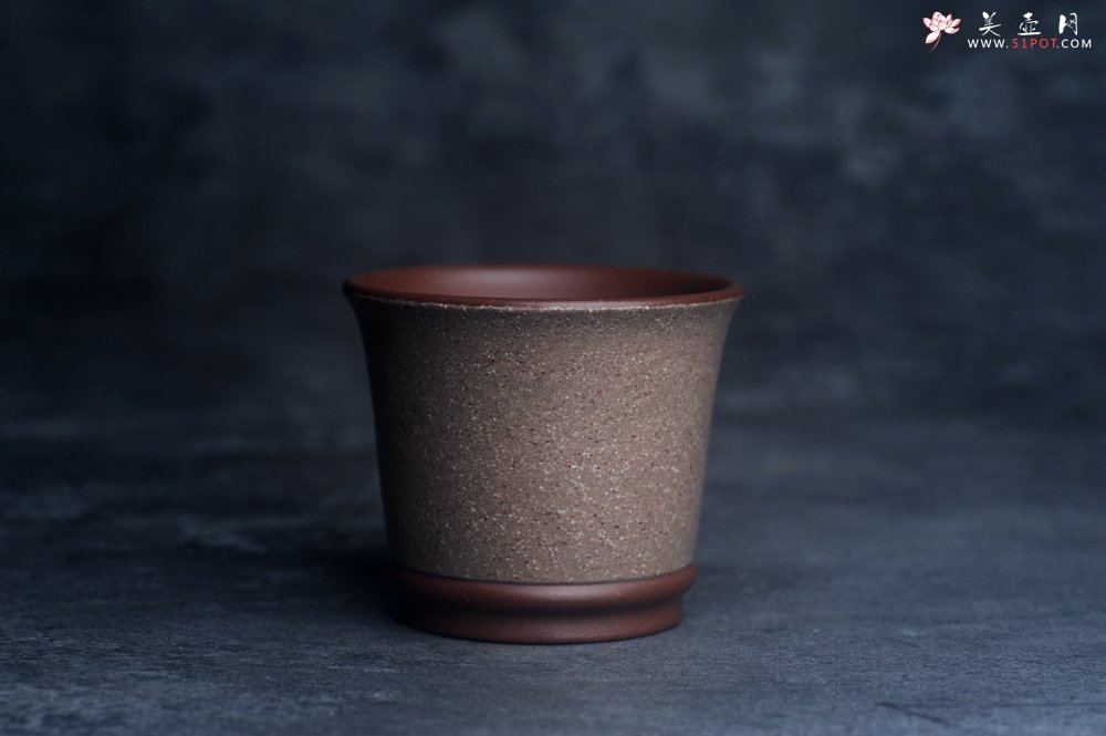 紫砂壶图片：美美杯特惠 精致花鸟紫泥粉黄金段泥主人杯 特文气 - 紫砂壶信息网