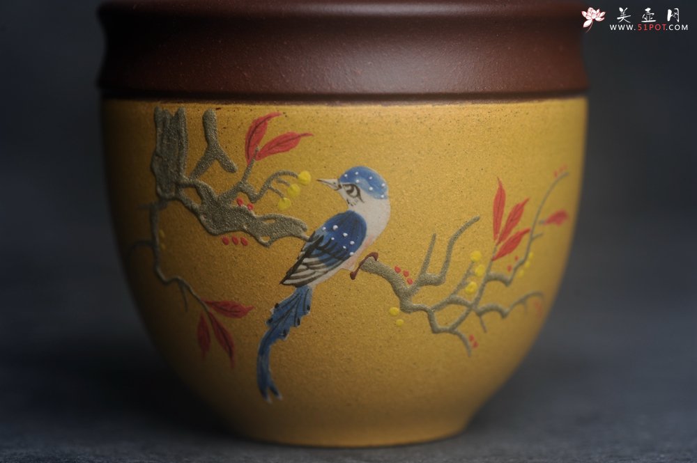 紫砂壶图片：美美杯特惠 精致花鸟紫砂杯 紫泥粉黄金段泥主人杯 茶杯 特文气 - 紫砂壶信息网