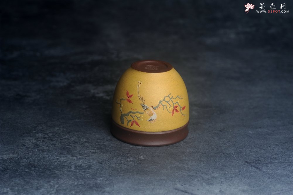 紫砂壶图片：美美杯特惠 精致花鸟紫砂杯 紫泥粉黄金段泥主人杯 茶杯 特文气 - 紫砂壶信息网