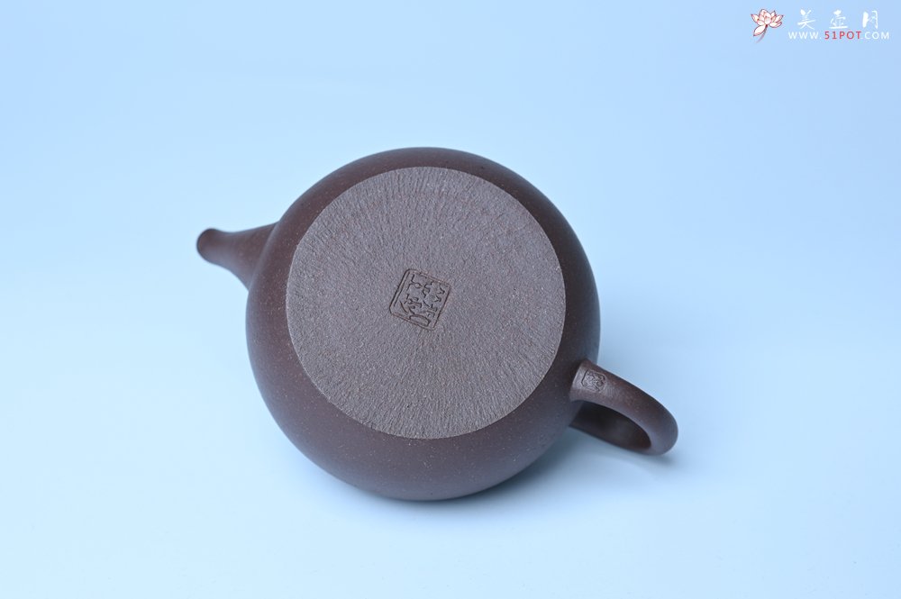 紫砂壶图片：美壶特惠 特好老紫泥涌泉壶 茶人醉爱 - 紫砂壶信息网