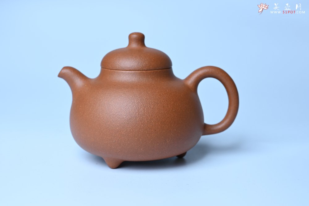 紫砂壶图片：美壶特惠 优质红降坡泥乳鼎壶 茶人醉爱 - 紫砂壶信息网