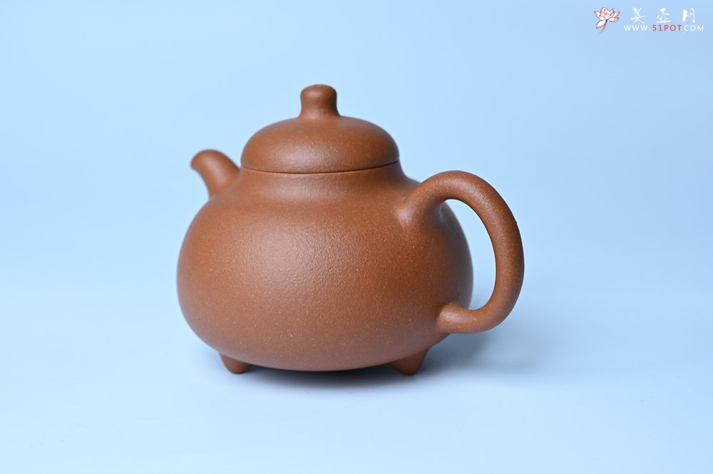 紫砂壶图片：美壶特惠 优质红降坡泥乳鼎壶 茶人醉爱 - 紫砂壶信息网