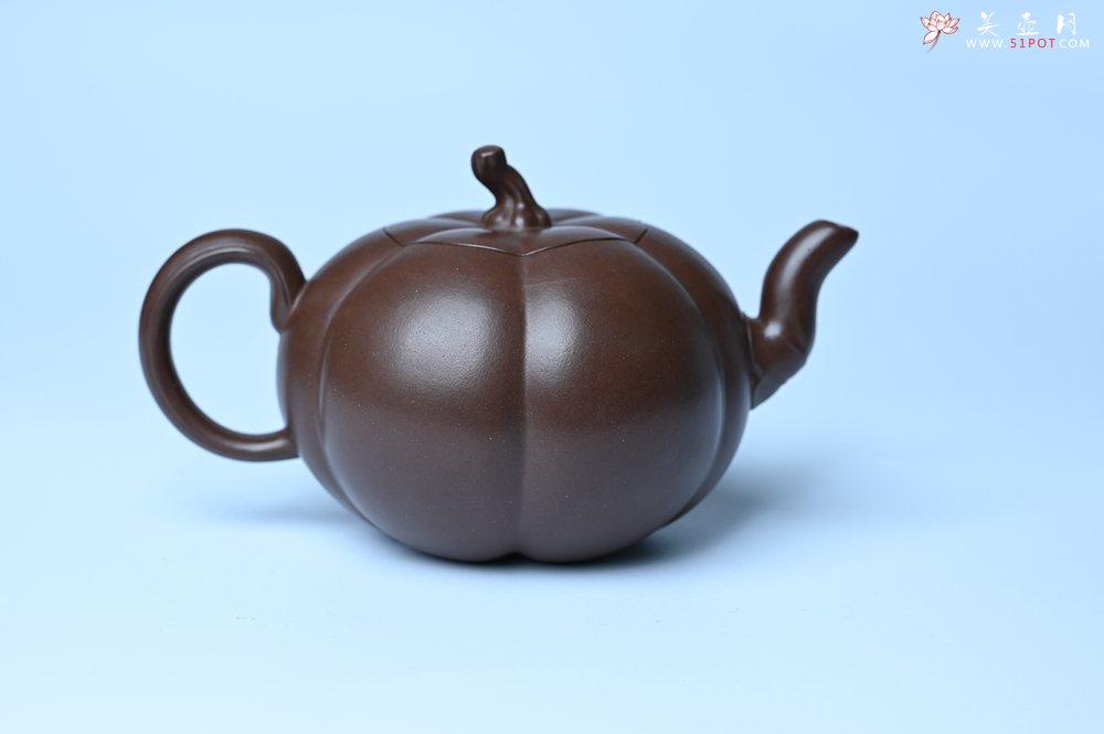 紫砂壶图片：美壶特惠 特好老紫泥南瓜壶 肌理丰富生动 茶人醉爱 - 紫砂壶信息网