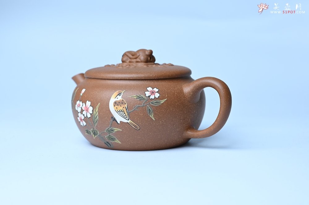 紫砂壶图片：美壶特惠 优质降坡泥花鸟听兔壶 茶人醉爱 - 紫砂壶信息网