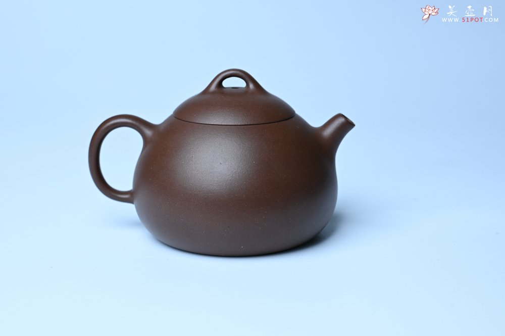 紫砂壶图片：美壶特惠 特好老紫泥小半月 茶人醉爱 - 紫砂壶信息网