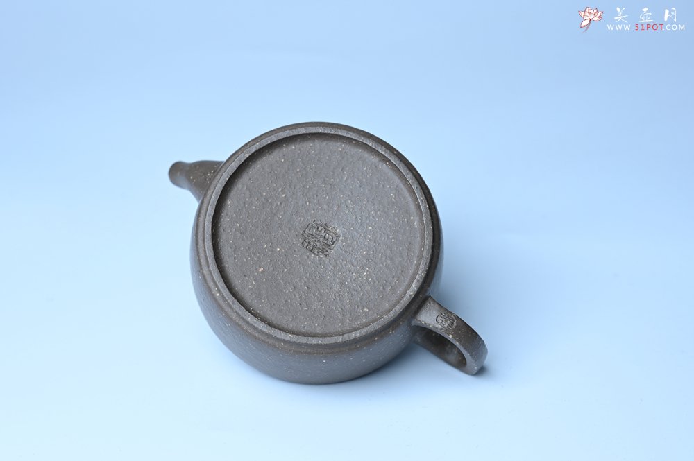 紫砂壶图片：美壶特惠 优质青灰段泥汉瓦壶 茶人醉爱 - 紫砂壶信息网