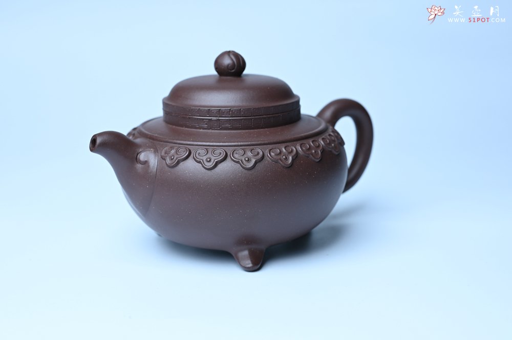 紫砂壶图片：美壶特惠 精致紫泥云肩如意壶 茶人醉爱 - 紫砂壶信息网