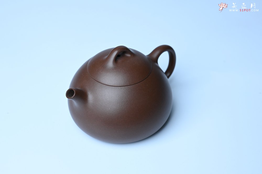 紫砂壶图片：美壶特惠 特好老紫泥小半月 茶人醉爱 - 紫砂壶信息网