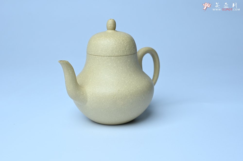 紫砂壶图片：美壶特惠 纯净本绿梨形壶 茶人醉爱 - 紫砂壶信息网