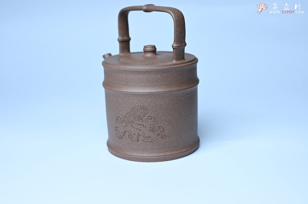 紫砂壶图片：美壶特惠 特好老段泥 精工知（知了）足（竹子）提梁 挺拔秀雅 - 紫砂壶信息网