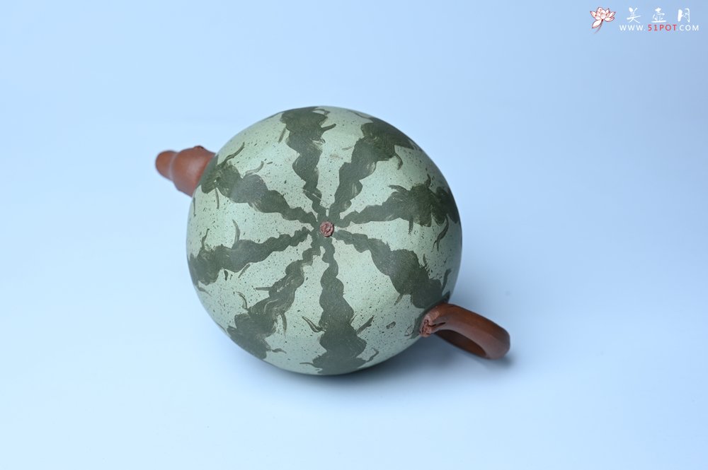 紫砂壶图片：美壶特惠 精致西瓜紫砂壶 茶人醉爱 - 紫砂壶信息网