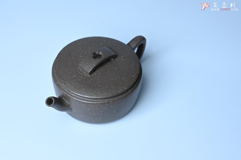 紫砂壶图片：美壶特惠 优质青灰段泥汉瓦壶 茶人醉爱 - 紫砂壶信息网