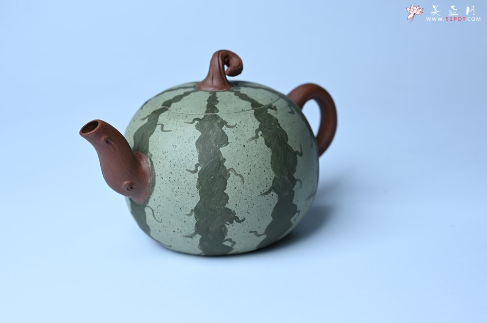 紫砂壶图片：美壶特惠 精致西瓜紫砂壶 茶人醉爱 - 紫砂壶信息网