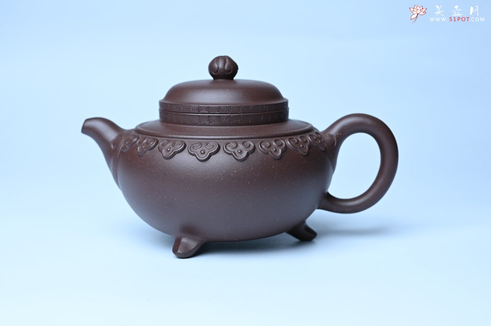 紫砂壶图片：美壶特惠 精致紫泥云肩如意壶 茶人醉爱 - 紫砂壶信息网