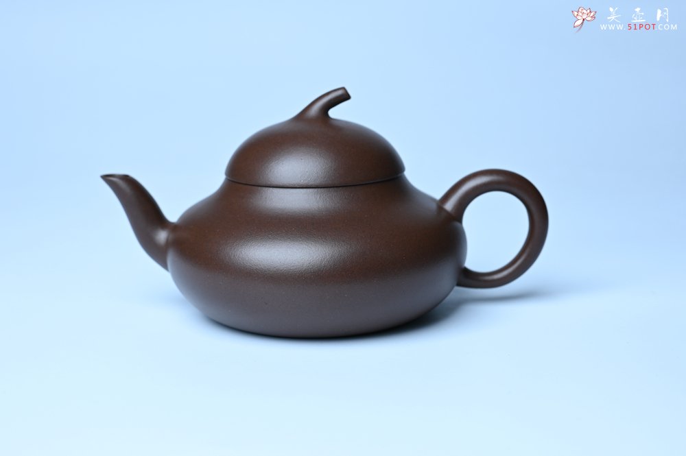 紫砂壶图片：美壶特惠 特好老紫泥茄段梨形壶 茶人醉爱 - 紫砂壶信息网