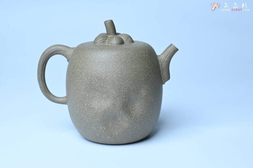 紫砂壶图片：美壶特惠 精致薄胎青段泥瓜菱壶 质量仅84g 茶人醉爱 - 紫砂壶信息网