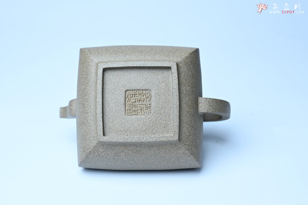 紫砂壶图片：美壶中秋国庆特惠 精工老段泥四方君德公道壶 独孔 茶人醉爱 - 紫砂壶信息网