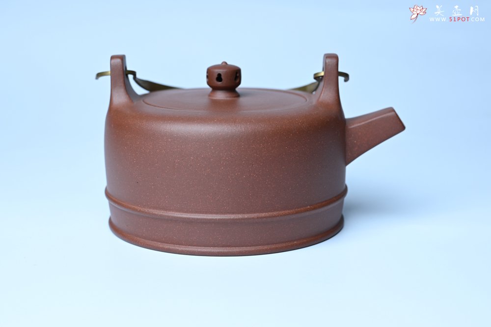紫砂壶图片：美壶特惠 手工手制精致紫泥提梁壶 茶人醉爱 - 紫砂壶信息网