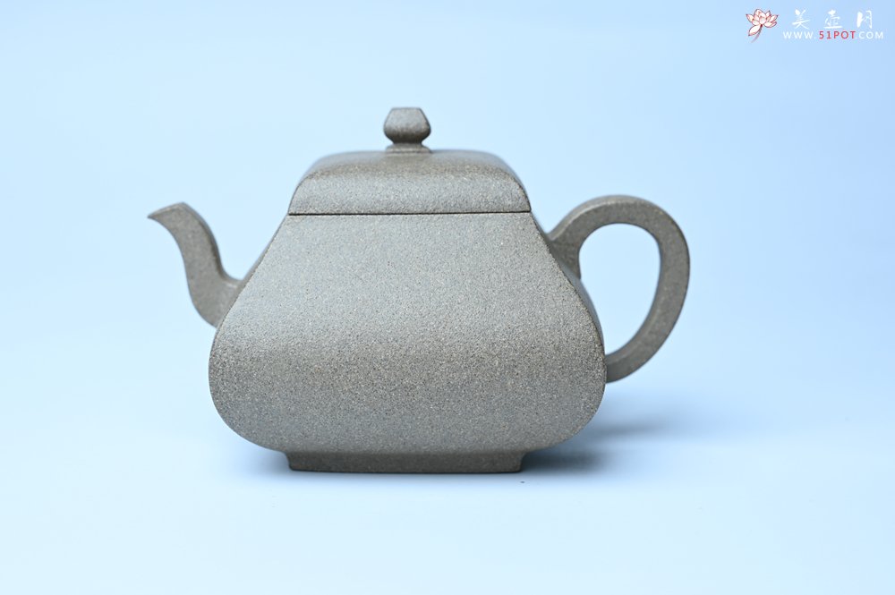 紫砂壶图片：美壶中秋国庆特惠 精工老段泥四方君德公道壶 独孔 茶人醉爱 - 紫砂壶信息网