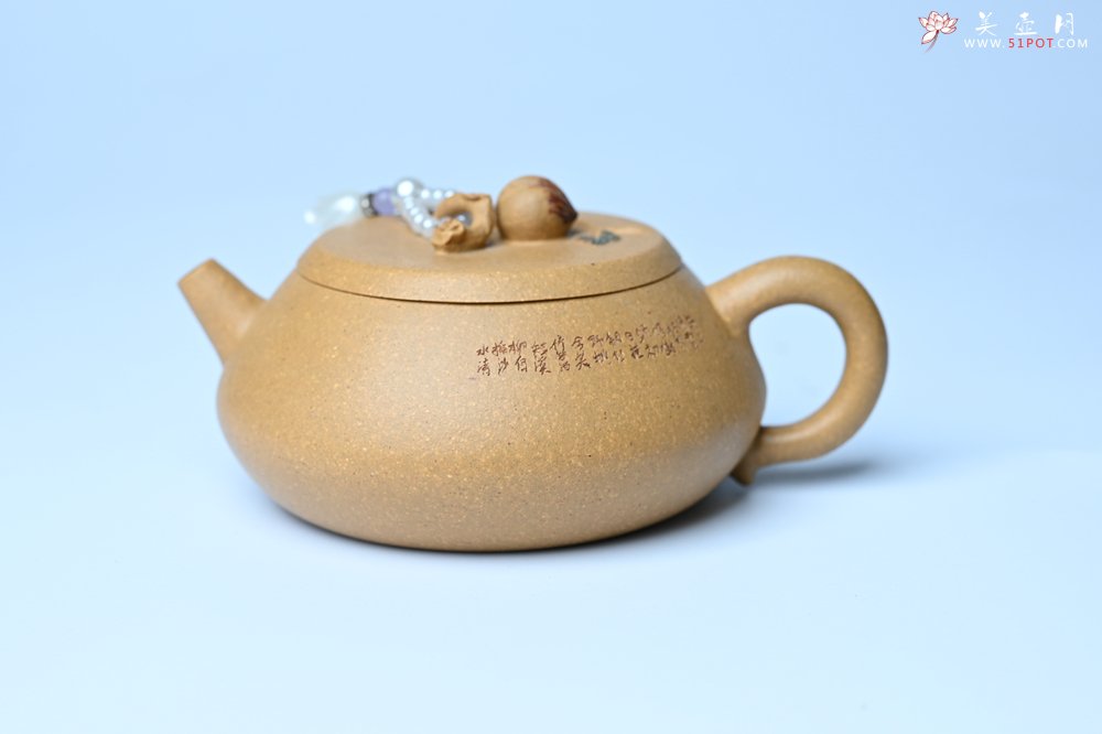 紫砂壶图片：美壶特惠 特好黄龙山段泥香桃壶 桃和叶特灵动 仿生佳作 - 紫砂壶信息网
