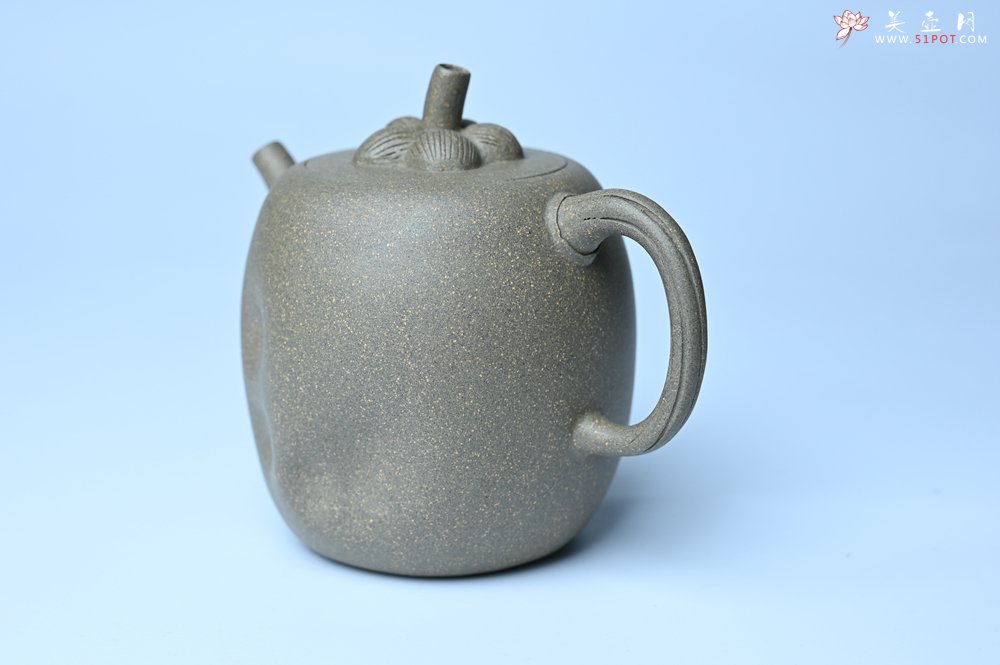 紫砂壶图片：美壶特惠 精致薄胎青段泥瓜菱壶 质量仅84g 茶人醉爱 - 紫砂壶信息网