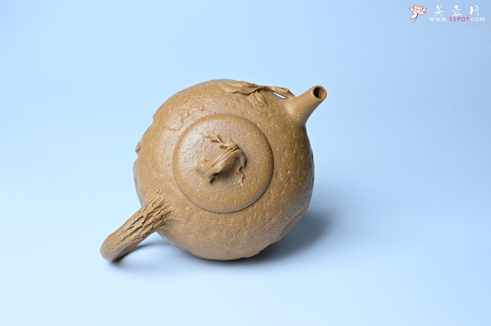 紫砂壶图片：美壶特惠 特好老段泥全手工供春壶 茶人醉爱 - 紫砂壶信息网