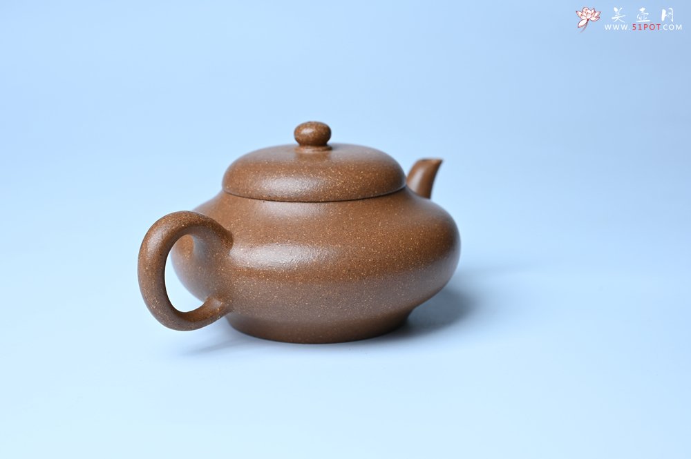 紫砂壶图片：美壶特惠 特好老段泥精致合欢壶 茶人醉爱 - 紫砂壶信息网