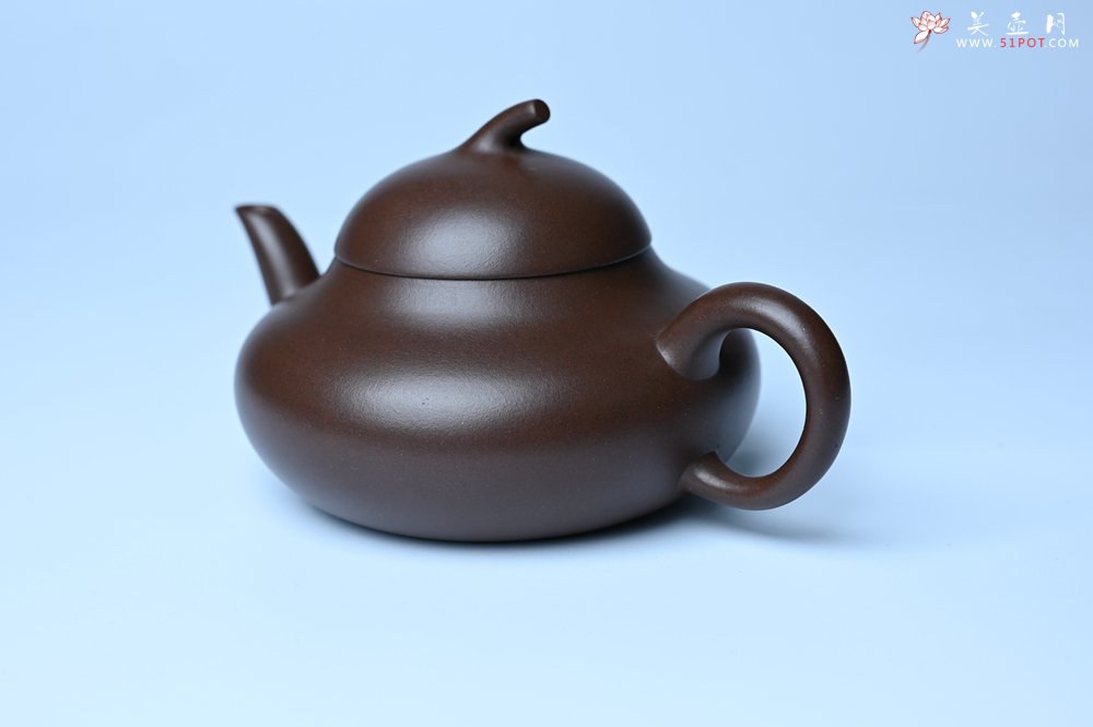 紫砂壶图片：美壶特惠 特好老紫泥茄段梨形壶 茶人醉爱 - 紫砂壶信息网
