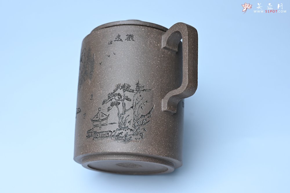 紫砂壶图片：美壶特惠 蠡墅大水潭深井老天青泥 精致圆础壶 装饰山水 茶人醉爱 - 紫砂壶信息网