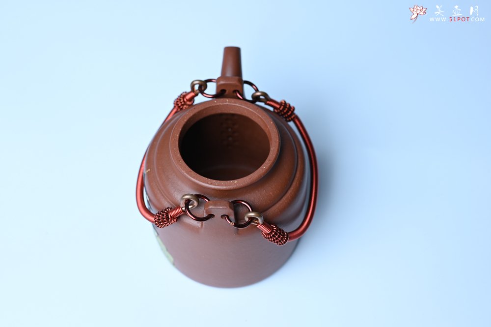 紫砂壶图片：美壶特惠 特好红皮龙精工洋桶壶 茶人醉爱 - 紫砂壶信息网