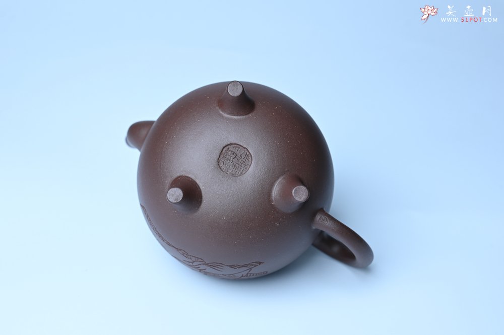 紫砂壶图片：美壶特惠 优质紫泥精致三足鼎壶 品茶论道 - 紫砂壶信息网