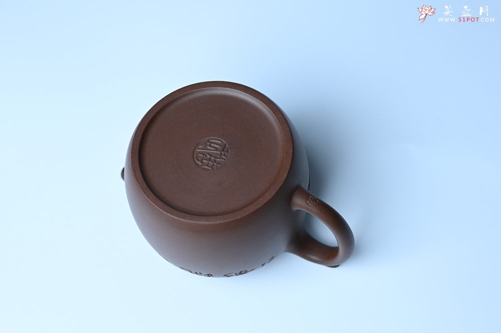 紫砂壶图片：美壶福利特惠 精致特好老紫泥秦权壶 刻梅花 特文气 - 紫砂壶信息网