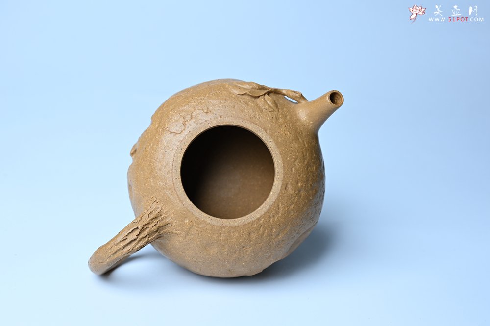 紫砂壶图片：美壶特惠 特好老段泥全手工供春壶 茶人醉爱 - 紫砂壶信息网