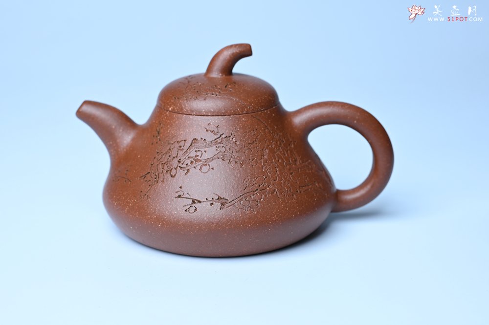 紫砂壶图片：美壶特惠 潜力股王老师 全手工拍打成型茄瓢壶 装饰梅花 特文气 - 紫砂壶信息网
